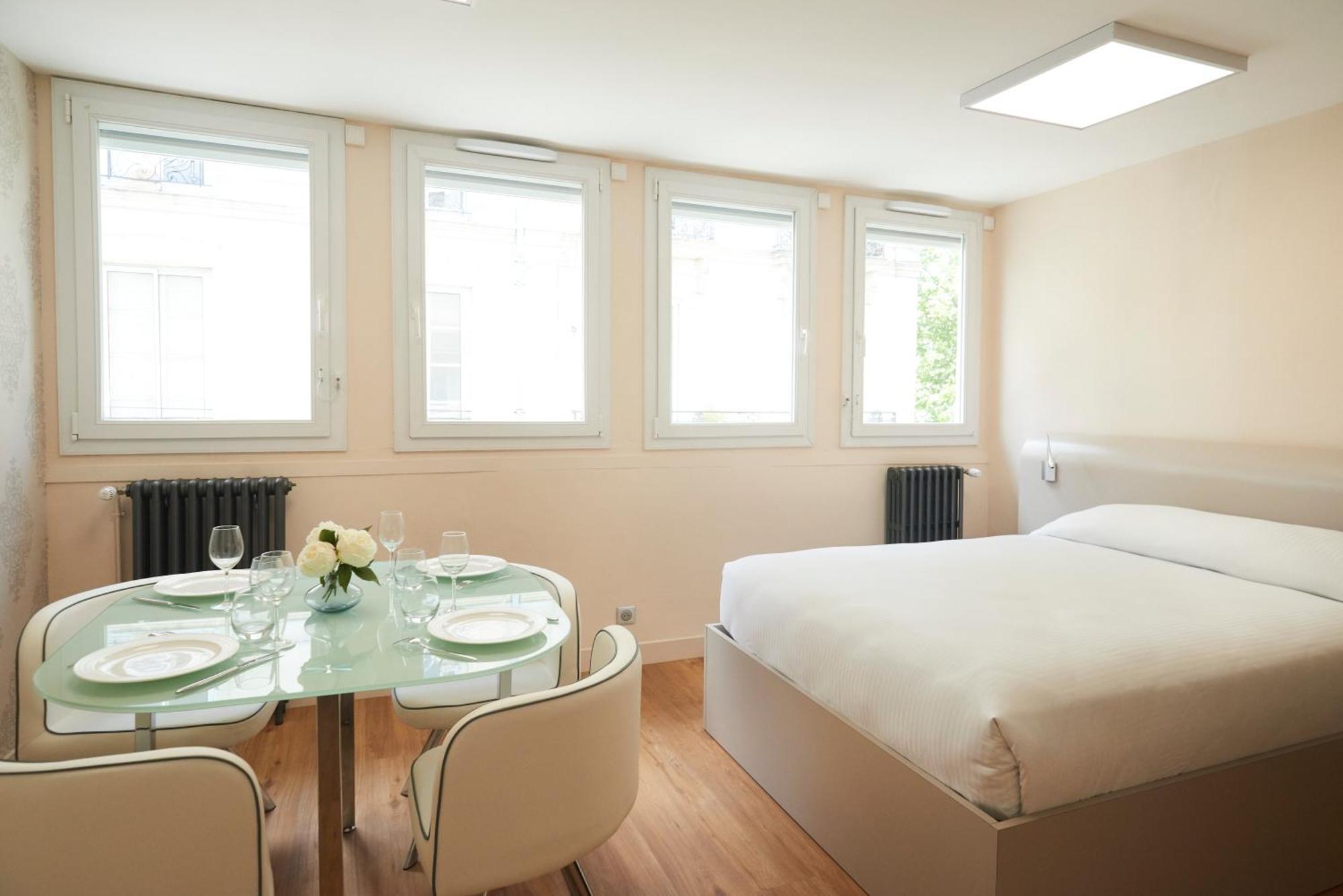 Hotel Le Petit Duquesne Nantes Bagian luar foto